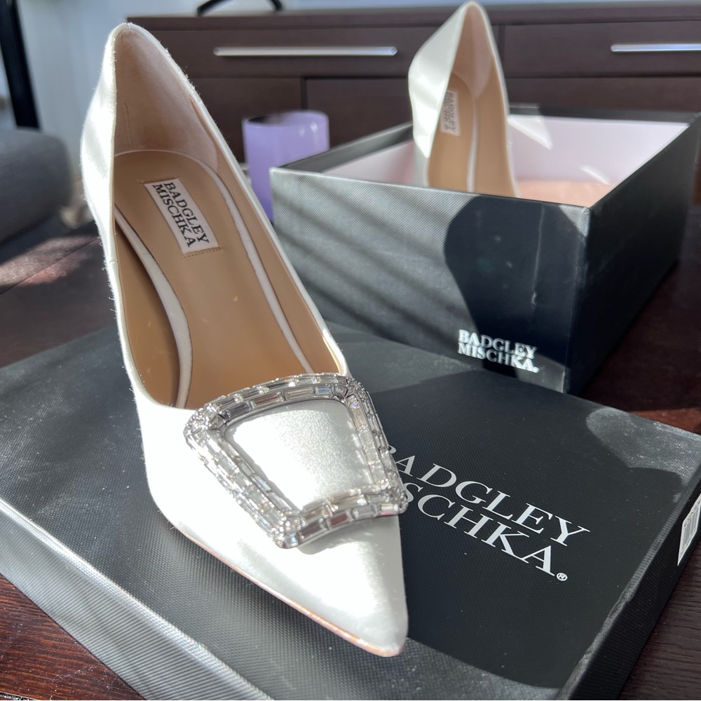 Nordstrom Badgley Mischka White Embellished Heels